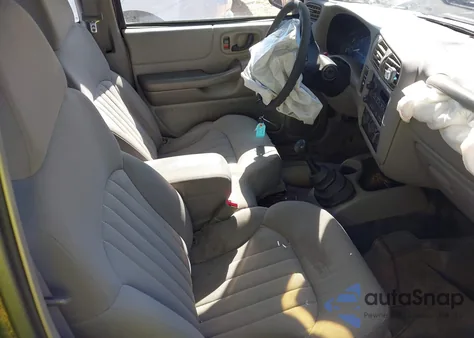 2003 Chevrolet S-10 from USA, damaged, VIN 1GCCS19H738166298